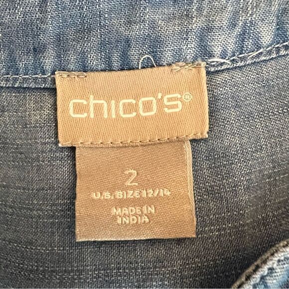 Chico’s Chambray Appliqué V neck High Low Blouse - Picture 8 of 10